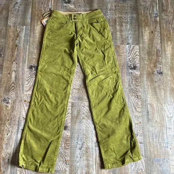 Mountain Khakis | Cottonwood Cord in Avacado - Picture 2 of 9
